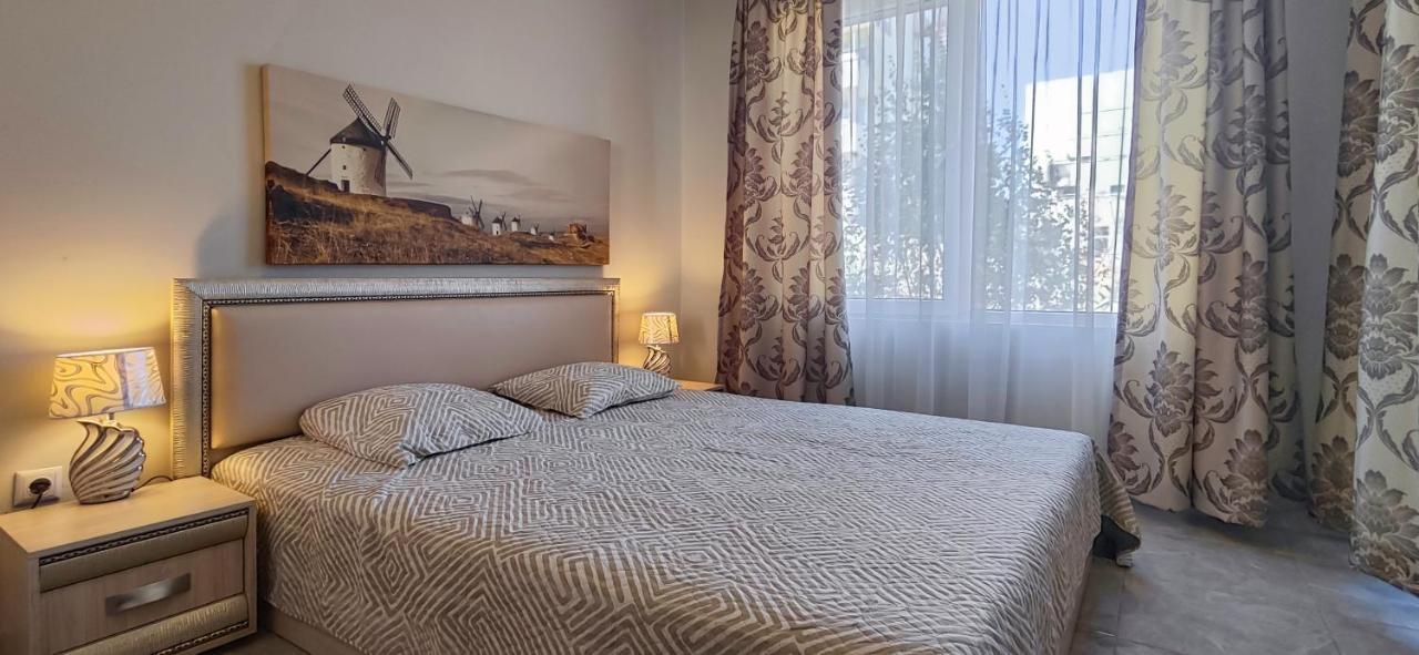 Admiral Plaza Apartament *