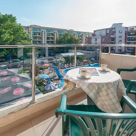 Admiral Plaza Holiday Apartments Sunny Beach Exterior photo