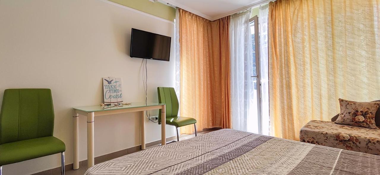 Admiral Plaza Apartment